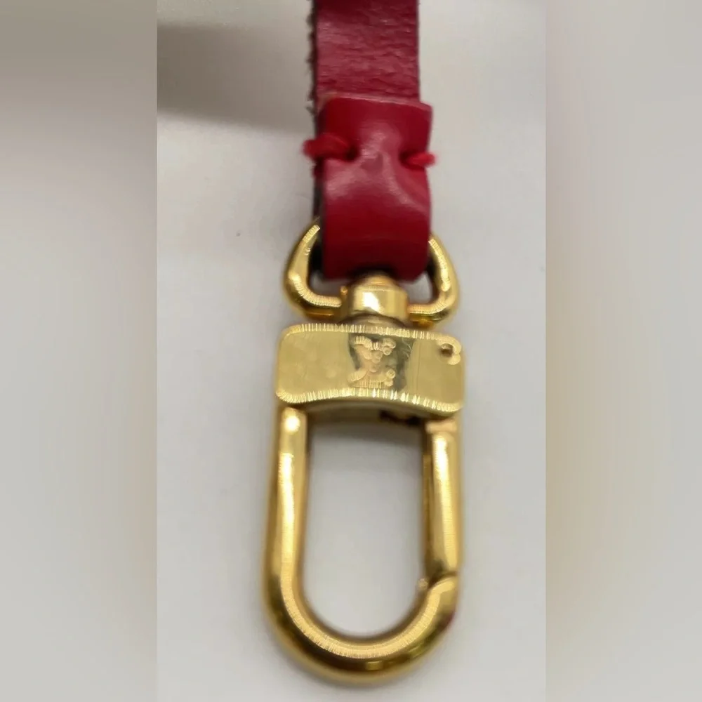 Authentic Louis Vuitton Epi Red Soufflo Pouch W/Bag - Picture 14 of 16